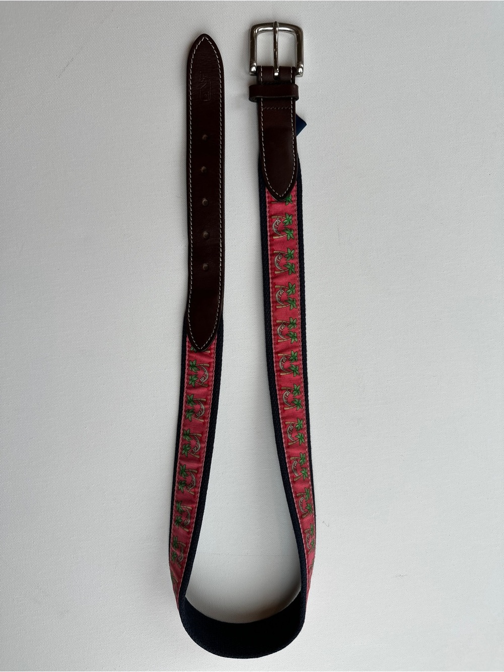 Vineyard Vines Men's Navy and Pink Mai Tai Santa Christmas Belt size 36 - Picture 2 of 9